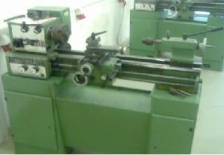 Metal forming machine
